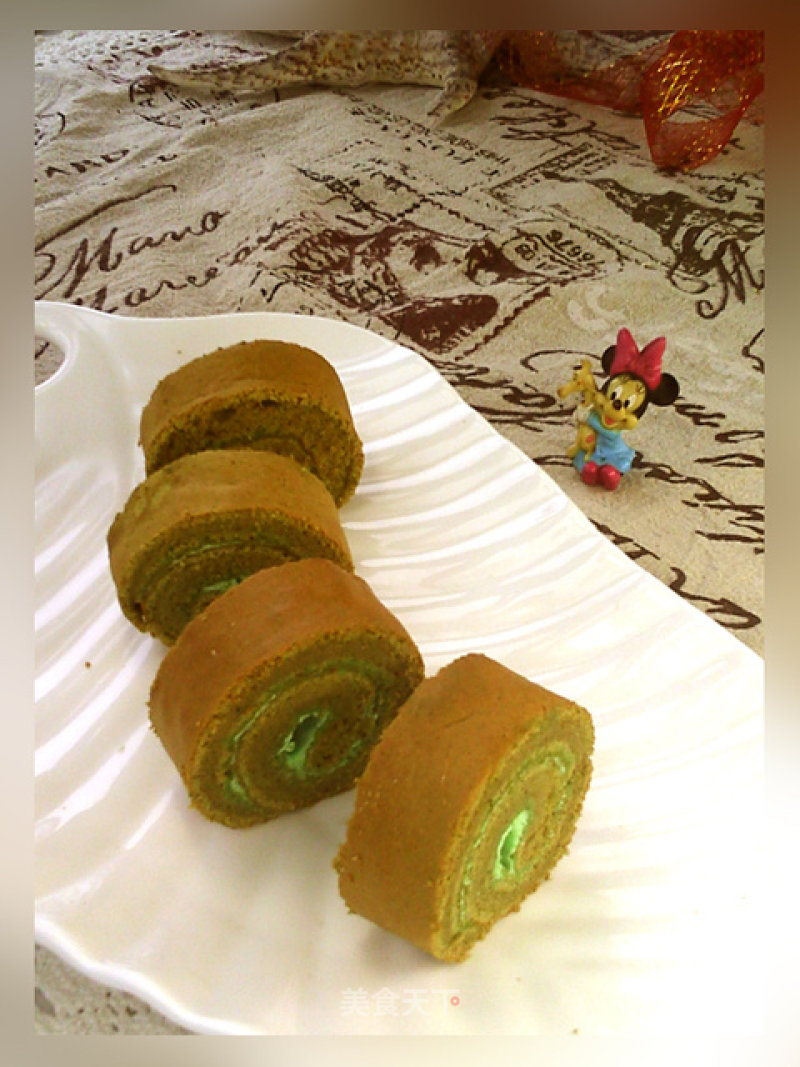 Creamy Matcha Chiffon Roll recipe