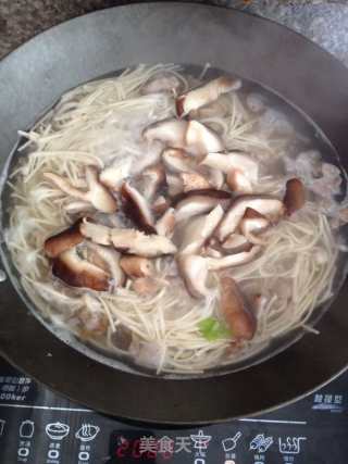 Shiitake Pork Noodles recipe