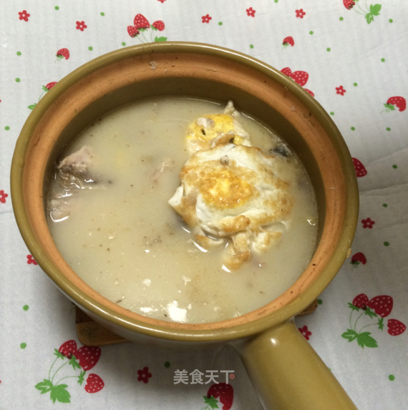 Casserole Crucian Fish Egg Soup recipe