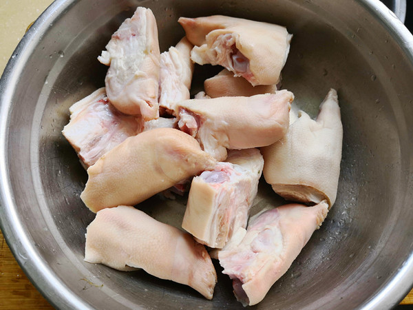 Marinated Trotters recipe