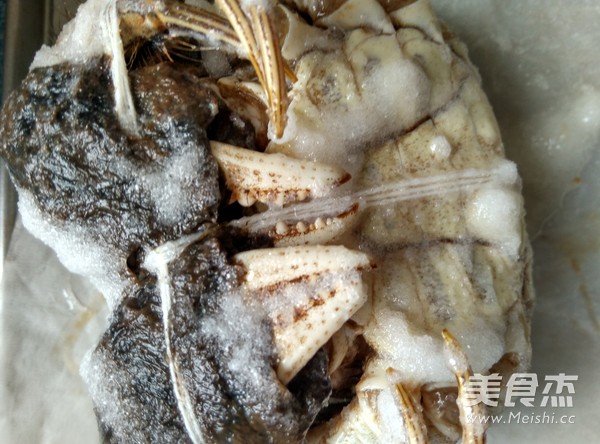 Salt-baked Hairy Crabs recipe