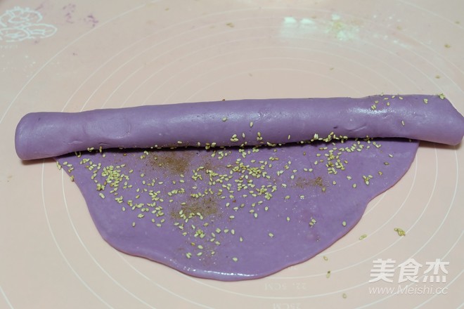 Purple Sweet Potato Pretzel Sesame Cake recipe