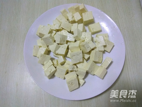 Tofu Seaweed Bone Soup recipe
