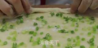 New Year’s Staple Food is Still Eating Original Steamed Buns that Have Remained Unchanged for Thousands of Years? Teach You A New Way to Eat Noodles [five Zhenfen Scallion Rolls], Everything in One Roll, All Blooming, Soft and Nourishing Stomach, Hospitality Has Noodles and Warm Heart! recipe