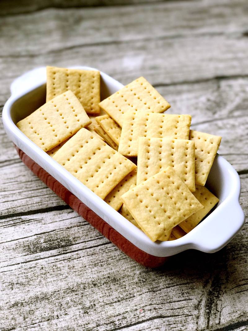 Salt Milk Soda Crackers recipe