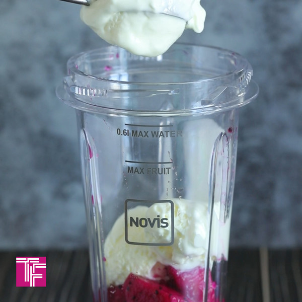 Dragon Fruit Milkshake recipe