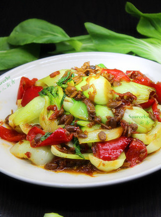 Stir-fried Shanghai Green with Laba Beans recipe