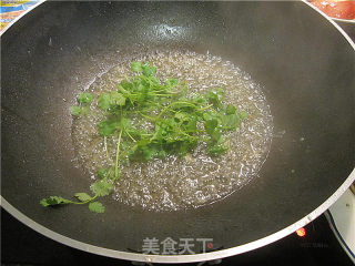 Fried Small Sea Fish with Lemon Juice recipe