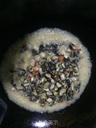 Stir-fried Fusilli with Leek recipe