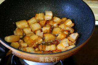 Braised Pork with Quail Eggs recipe