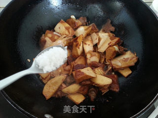 Warm and More Delicious-secret Stewed Dried Tofu recipe