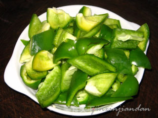 Stir-fried Tang Lice Fish with Green Peppers recipe