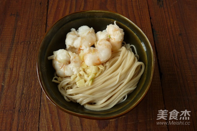 Fresh Shrimp Noodles recipe