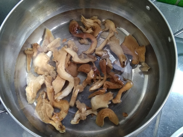 Roasted Beans with White Mushroom recipe