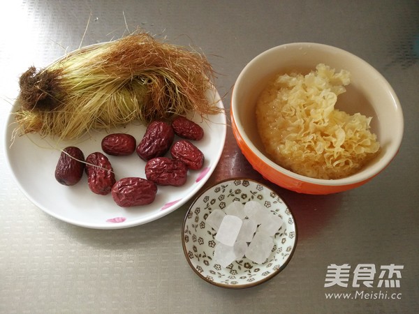 Corn Silk Red Dates and White Fungus Soup recipe