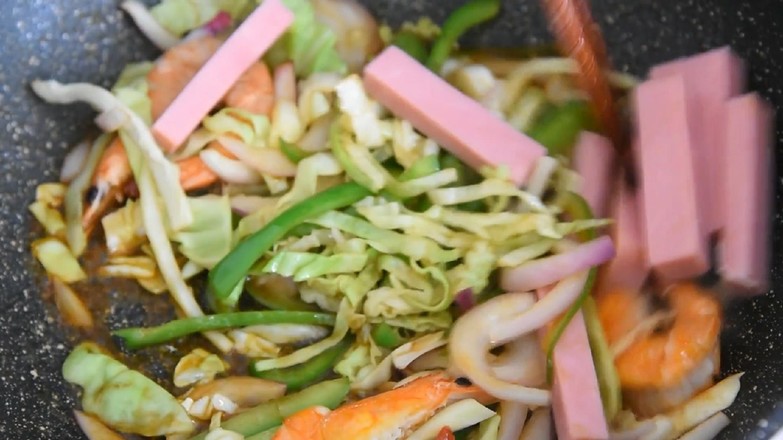 Fried Instant Noodles recipe