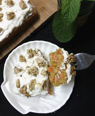 #aca烤明星大赛# Carrot Cheese Walnut Cake recipe