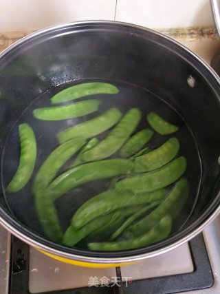 Tricholoma Snow Peas recipe