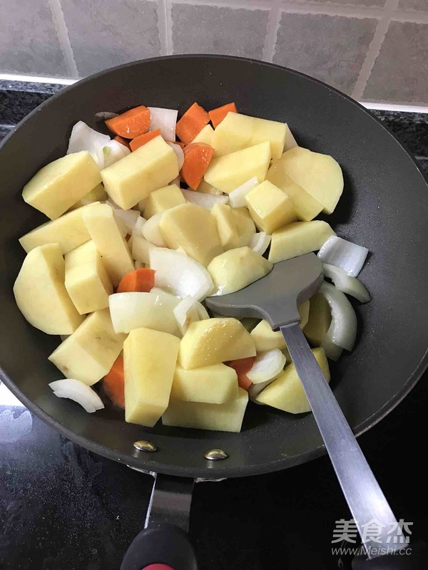 Curry Potato Beef Brisket recipe