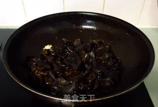 Braised Fungus Tofu with Oyster Sauce recipe