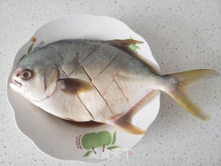 Steamed Golden Pomfret recipe