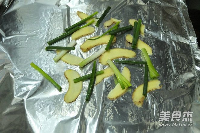 Foil Salt Baked Chicken Wing Tips recipe