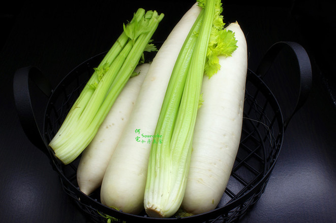 Hot and Sour Radish Sticks recipe