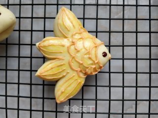 Kissing Fish Fast Hand Buns recipe