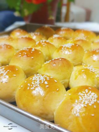 Sesame Meal Buns recipe