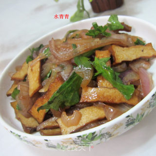 Stir-fried Braised Tofu with Onions recipe