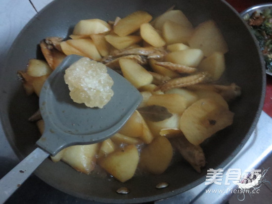 Chicken Tip Braised Radish recipe