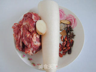 A Nutritious Appetizer in Winter-beef Stew with Radish recipe