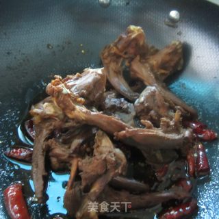 Stir Fried Duck Clavicle recipe