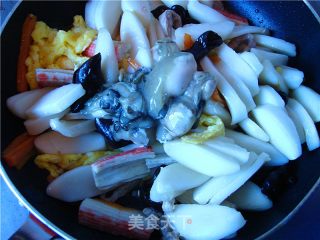 Stir-fried Bai Kueh with Seafood recipe