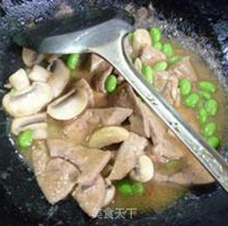 Stir-fried Pork Liver with Edamame and Mushrooms recipe