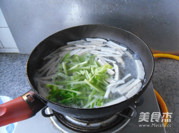 Mushroom Udon Noodles recipe