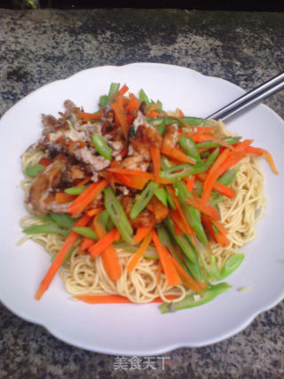 Noodles with Salad Sauce recipe