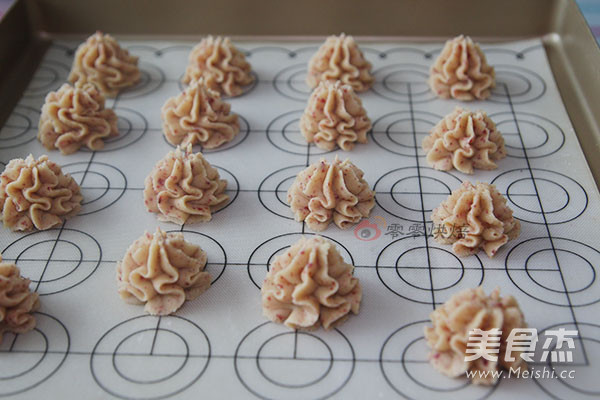 Flower Cranberry Cookies recipe