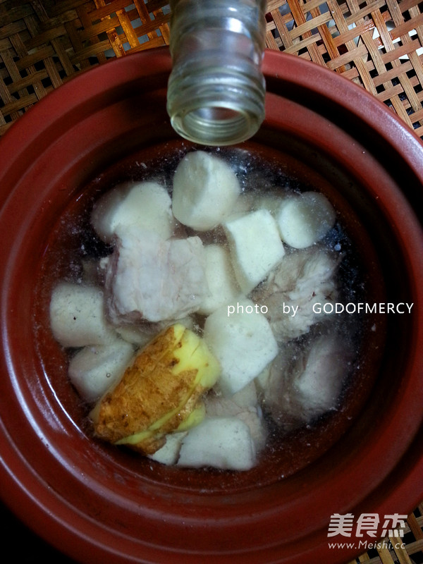 Yam Pork Ribs Soup recipe