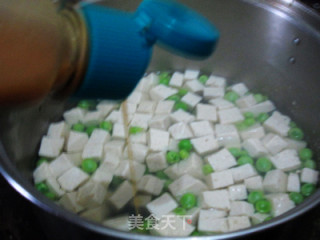 Fresh and Refreshing---pea Tofu Egg Drop Soup recipe