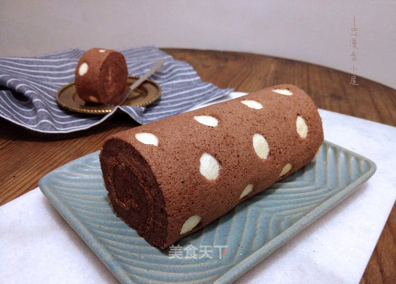 #aca烤明星大赛# Polka Dot Cocoa Cake Roll recipe