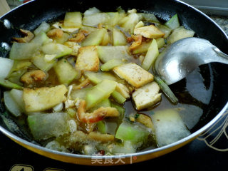 Sea Rice Tofu and Winter Melon Soup recipe