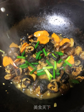 Braised Sea Cucumber Skin with Mushrooms recipe