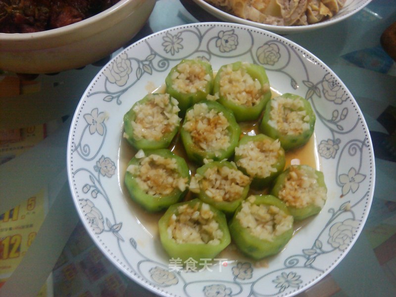 Steamed Loofah with Garlic recipe