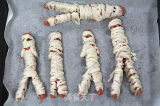 Halloween Hot Dog that Scares Baby recipe