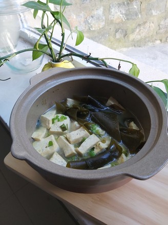 Seaweed Tofu Soup