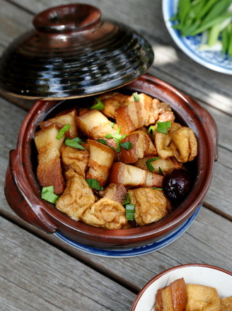 Stewed Pork Belly with Tofu and Fruit