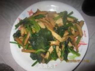 Stir-fried Tofu with Spinach recipe