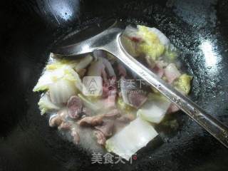 Stir-fried Cabbage with Bacon Chicken Gizzards recipe