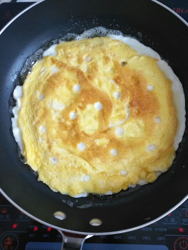 Polka Dot Omelet Rice recipe